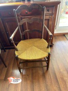 Réfection fauteuil rempaillage et recollage de l’ensemble de la structure bois Neuilly sur Seine 92200 hauts de Seine #NeuillysurSeine #artisan #rempaillage #fauteuils #hautsdeseine #tapissier