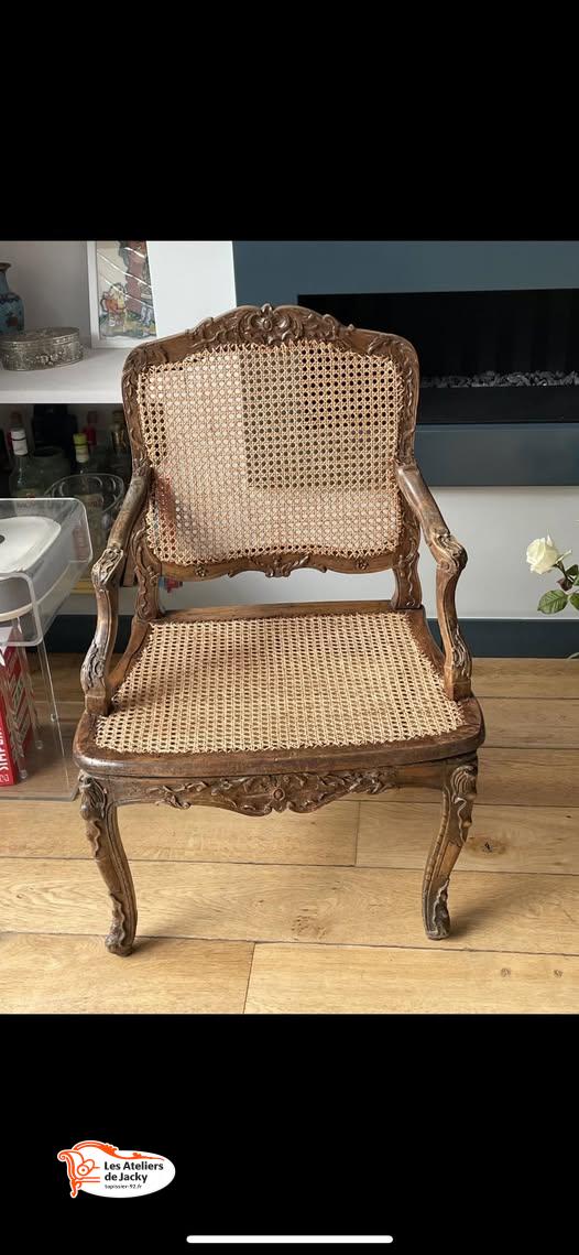 Réfection assise et dossier fauteuil en cannage Asnières sur Seine 92600 hauts de Seine #fauteuil #asnieresurseine #hautsdeseine #cannage #artisan