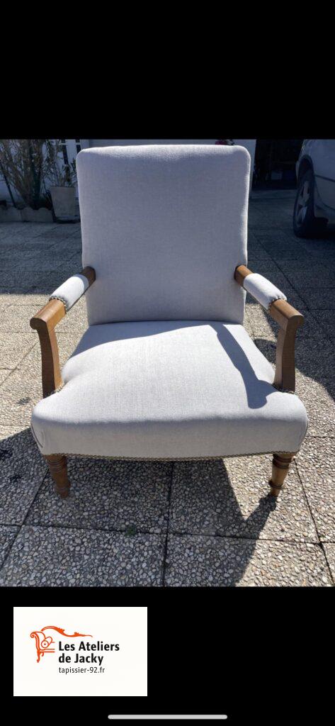Réfection complète fauteuil en tapisserie tissus fournis par nos soins 83974 amara-600 argent Neuilly sur Seine 92200