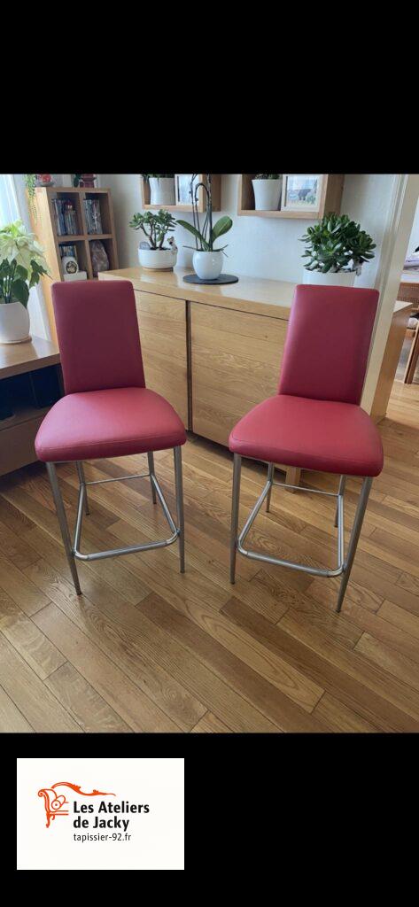 Réfection complète chaise haute de bar simili-cuir fournis par nos soins wayne -rubis Colombes 92700 hauts de Seine
