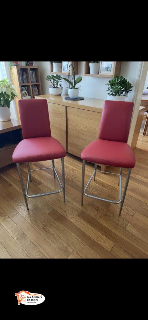 Réfection complète chaise haute de bar simili-cuir fournis par nos soins wayne -rubis Colombes 92700 hauts de Seine