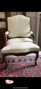 Réfection complète fauteuil style LOUIS XV finition galoné tissus fournis par le client Neuilly sur Seine 92200 hauts de Seine