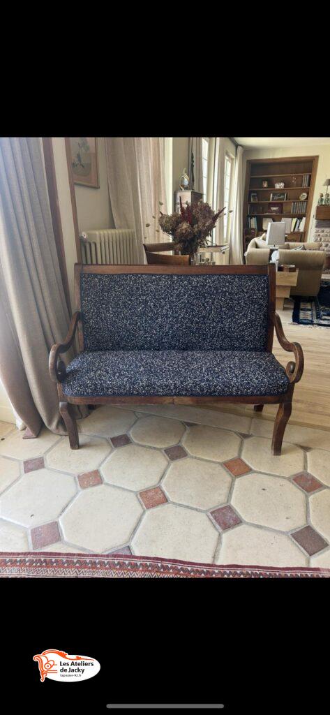 Réfection complète banquette Tissu et gallon fourni par le client Levallois-Perret 92300 hauts de Seine