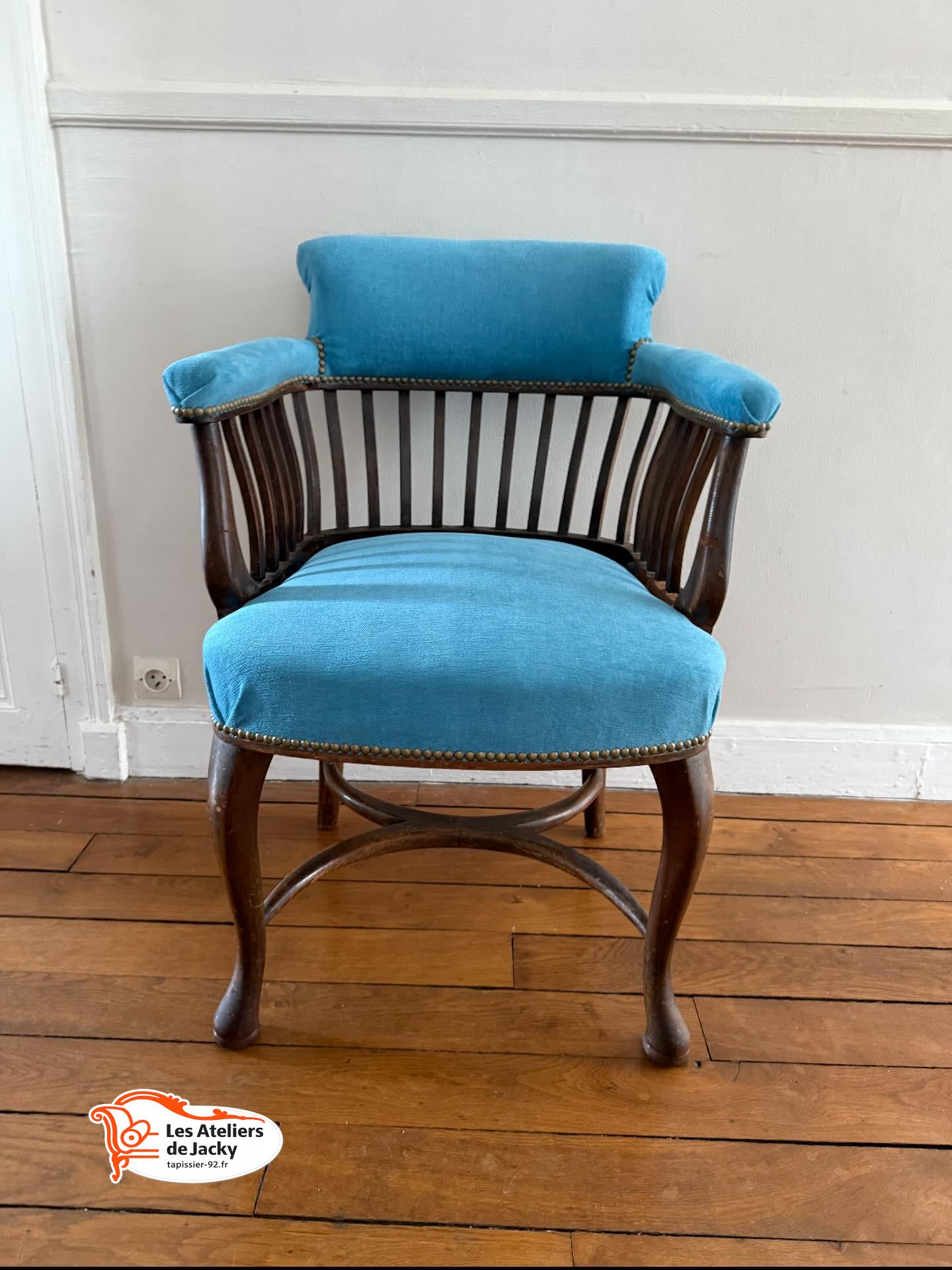 Réfection complète fauteuil recollage structure bois tissus fournis par nos soins amara-turquoise 92700 colombes hauts de Seine