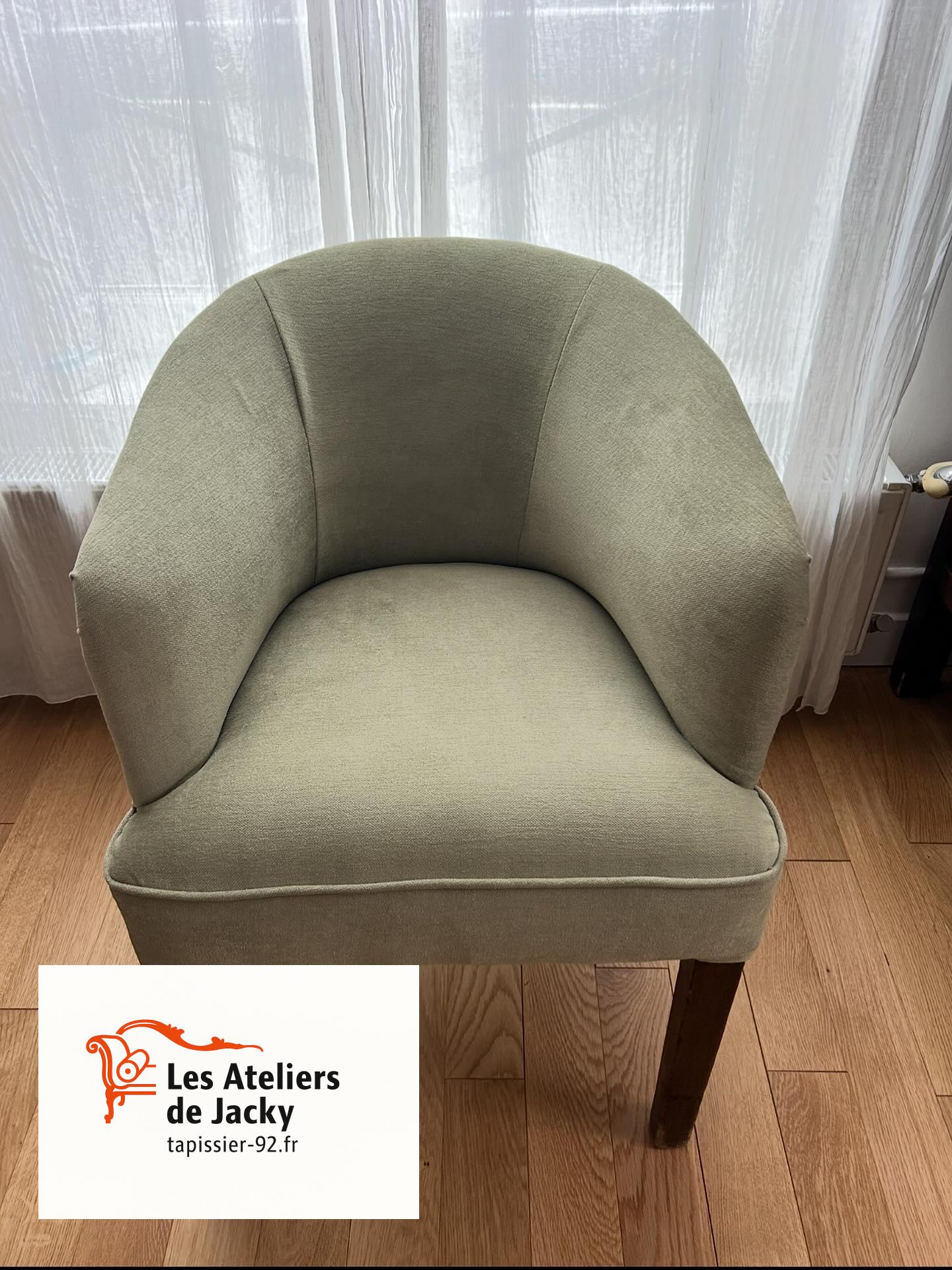 Réfection complète fauteuil tissus fournis par nos soins amara 83963 - 3034 amande La Garenne-Colombes 92250 hauts-de-Seine 92