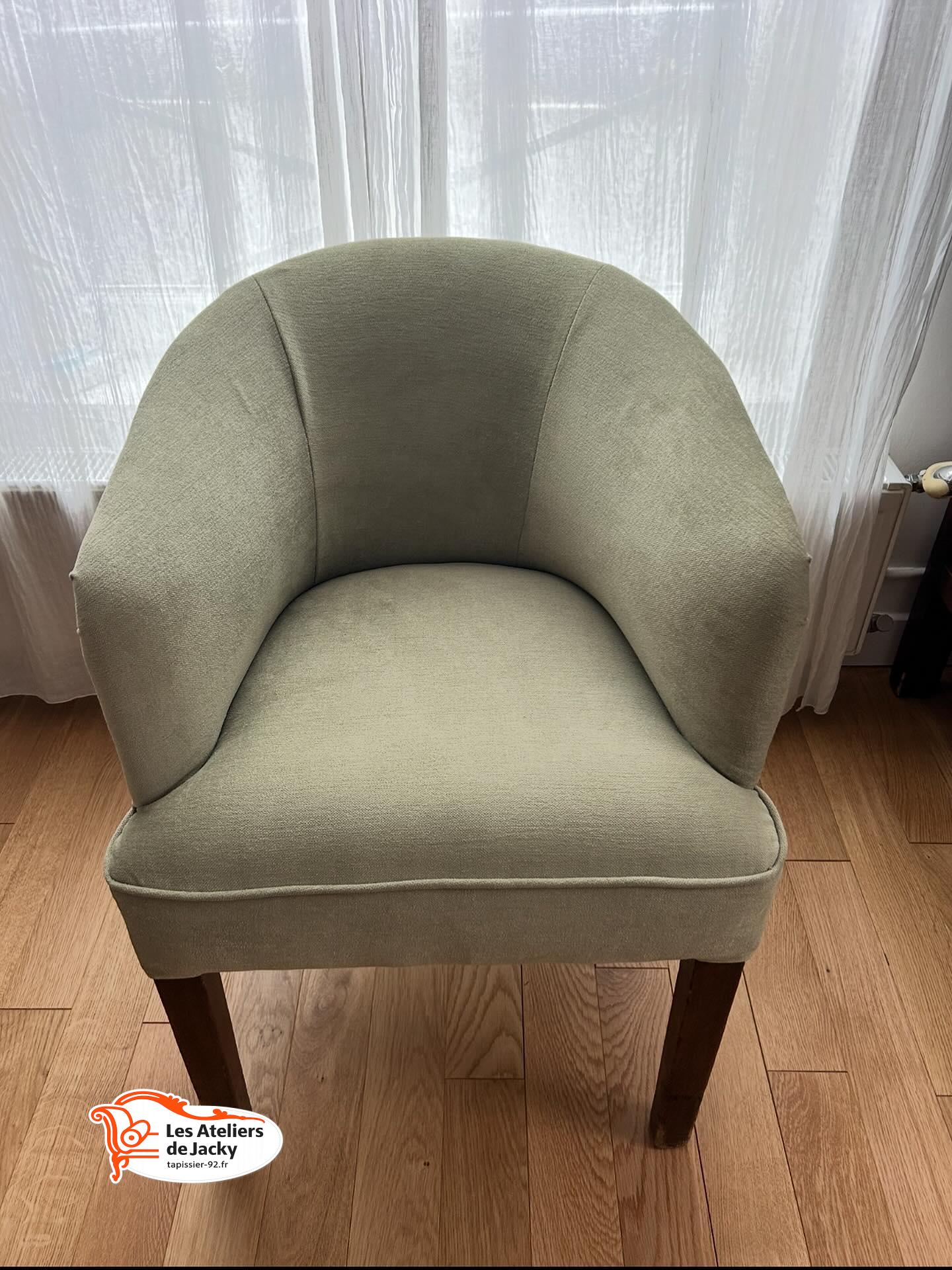 Réfection complète fauteuil tissus fournis par nos soins amara 83963 - 3034 amande La Garenne-Colombes 92250 hauts-de-Seine 92