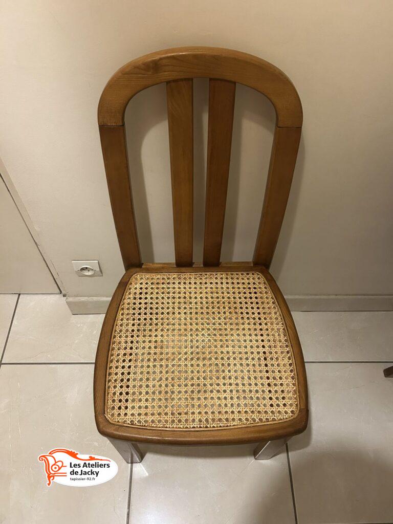 Redonnez vie à vos chaises anciennes grâce à un cannage traditionnel réalisé à la main (brin par brin), pour un rendu à la fois solide, élégant et durable.